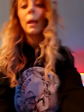 LilyOrion's Live XXX Chat