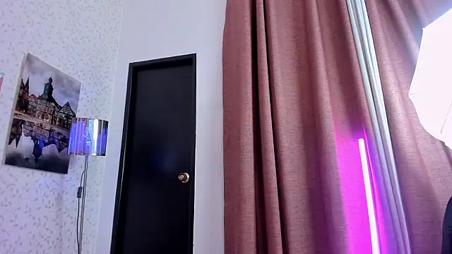 Chat +18 de Helenn_monroy1 ao vivo