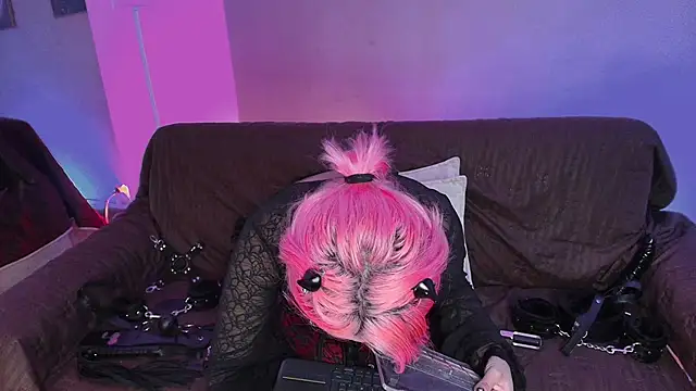 Navier__ Chat XXX in diretta