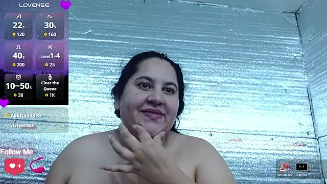 EMILY-NESSA Live XXX-Chat