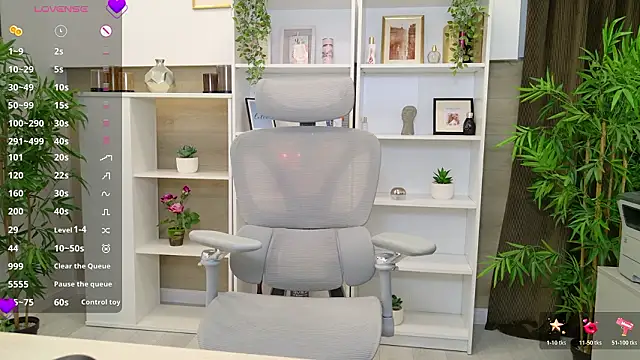 SelineSoleのライブXXXチャット