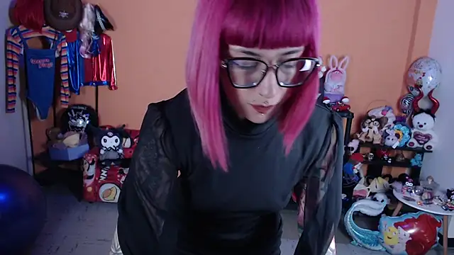 Chat +18 de MissMiia2 ao vivo