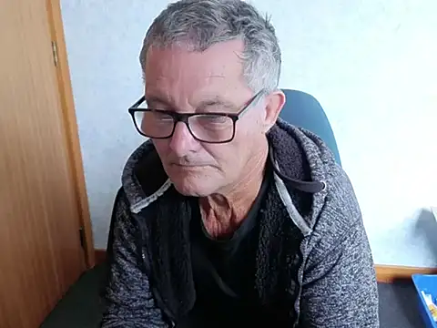 daddy_man Adlı Modelin Web Kamerası Şovu