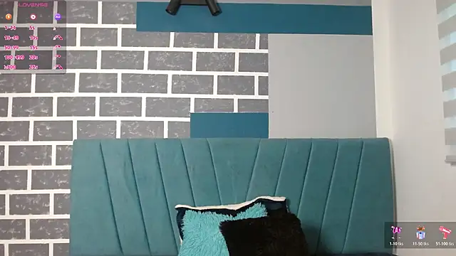 Chloe_Brown3 élő XXX-chatje