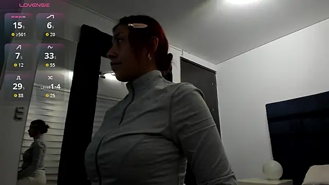 melanie_roux__ élő XXX-chatje