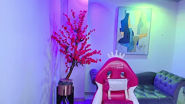 Kesha_t18's Live XXX Chat