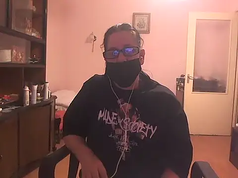 Chatroom XXX en direct de CarlaRaysa69