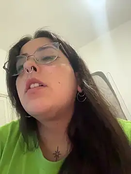 Mizztikaa Live XXX Chat