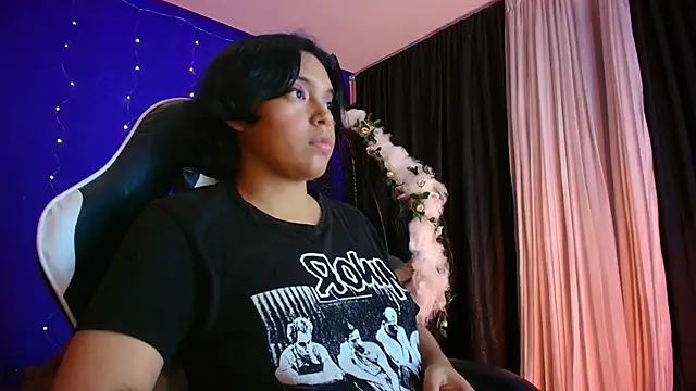 Онлайн чат XXX Emmapark_