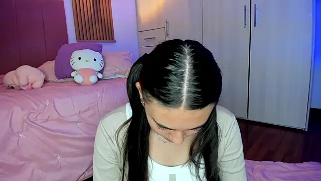 mia_nevaeh Live XXX-Chat