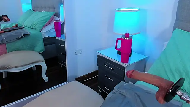 XXX chat uživo modela Samantha__Vega