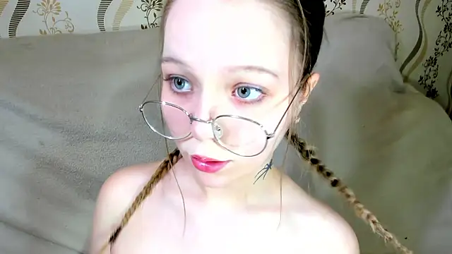 Онлайн чат XXX MelMooon