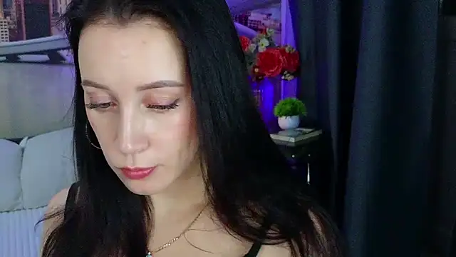 XXX chat uživo modela MonicaSweetx