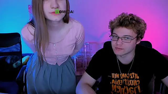 pure_radiance1's Live XXX Chat