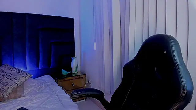 Chat +18 de GiaFu ao vivo