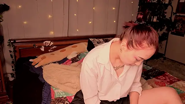 XXX chat uživo modela OdetteBiddy