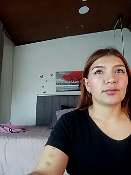 Antonella__b: онлайн-секс-чат