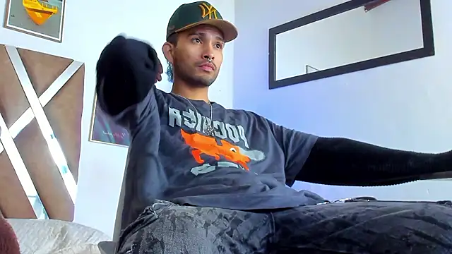 __Miguel7w7 Adlı Modelin Canlı XXX Sohbeti