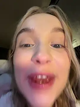 -teenytiny- live XXX chat