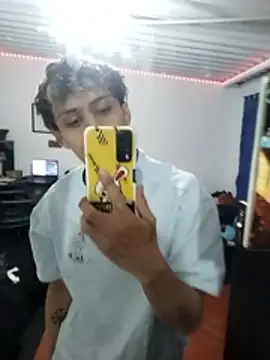 xlxAnder Live XXX-chat