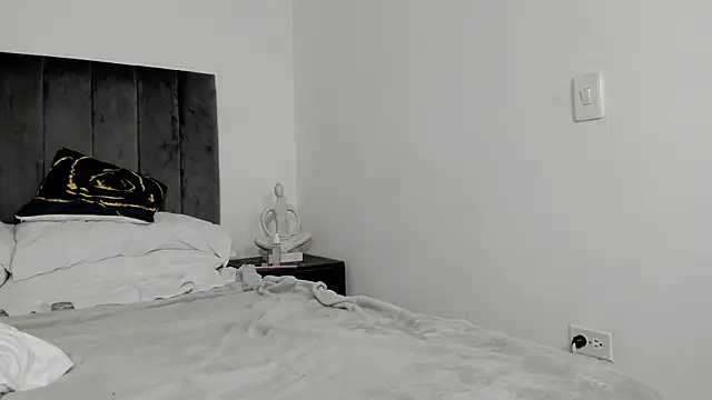 XXX chat uživo modela RedNDizzy