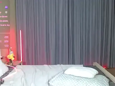 BellaaBlushh: διαδικτυακό σόου στην κάμερα