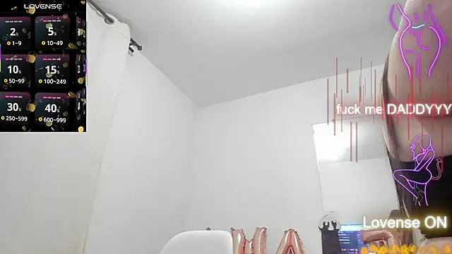 esmeraldamfc Live XXX Chat