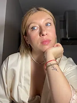 Kittie_Valentine 即時 XXX 聊天