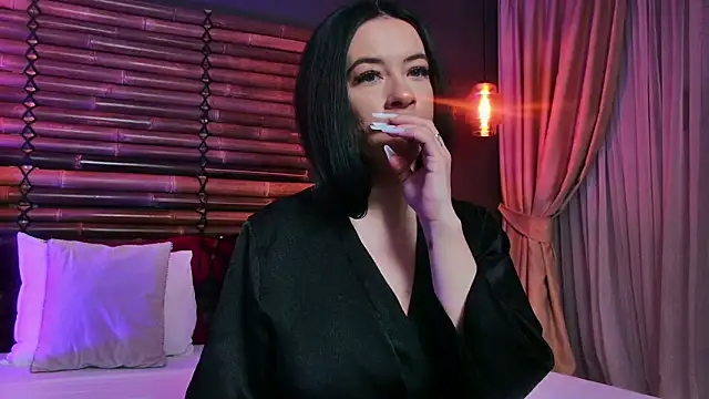 MadilynFox Adlı Modelin Canlı XXX Sohbeti