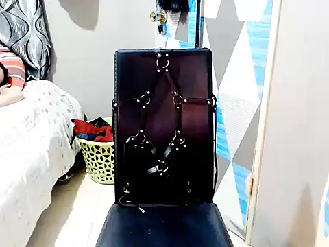 Czat XXX na żywo – Savannah_Cock