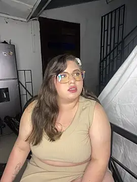 Chat +18 de Kitty_Bms_ ao vivo