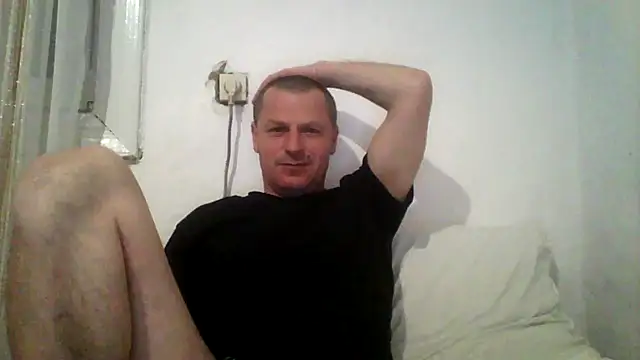 Ivan9iutt live XXX chat