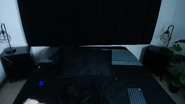 دردشة CamiilaReyes الجنسية المباشرة