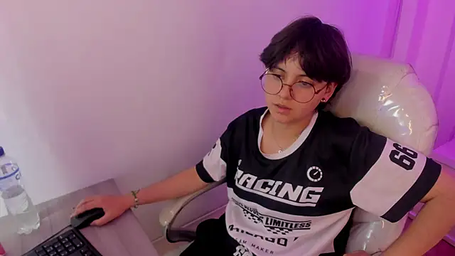 Nathaly_ds élő XXX-chatje