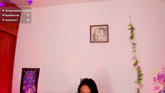 Cata_green Adlı Modelin Canlı XXX Sohbeti