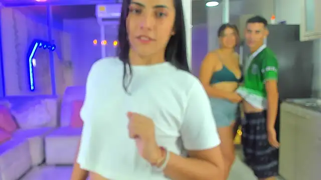 แชท XXX สดของ stangirls_