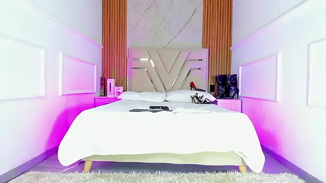 Abbyevaans élő XXX-chatje