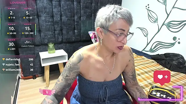 Charlotte__Gray élő XXX-chatje