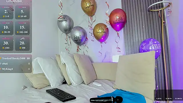 kiaratentation's Live XXX Chat