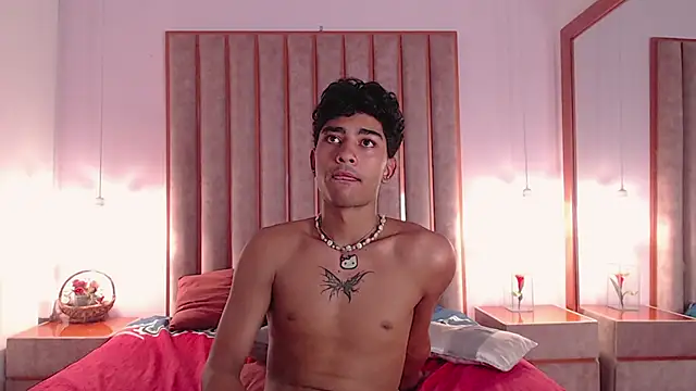 Chat +18 de Mike_thomsonn ao vivo