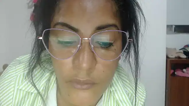 Chat XXX en directo de kateleyagrey