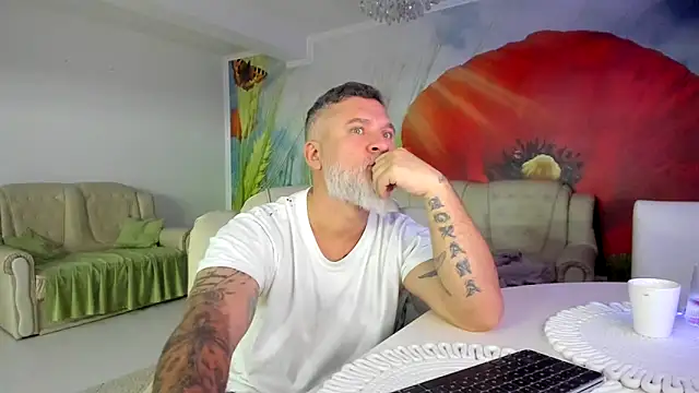 BlowMyXXL: вебкам-шоу