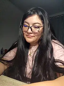 Sakura_0505 élő XXX-chatje