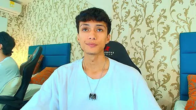 Lean_Portman 即時 XXX 聊天