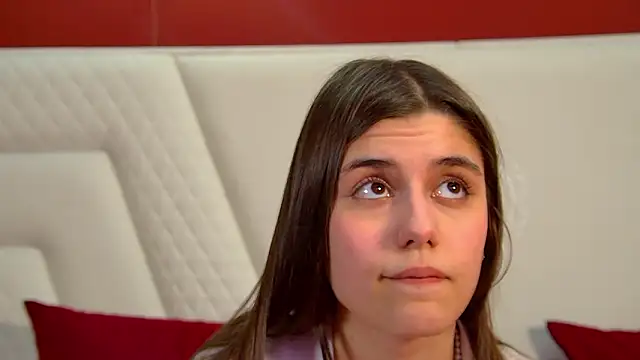 ArianaAllens élő XXX-chatje