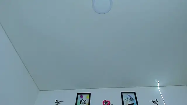 im_sarah34 Live XXX Chat