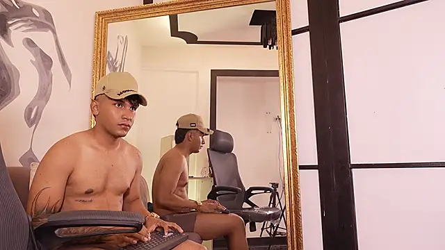 ApoloTorres 即時 XXX 聊天