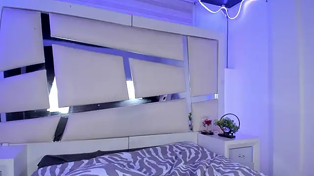 Molly_meow_js Adlı Modelin Canlı XXX Sohbeti