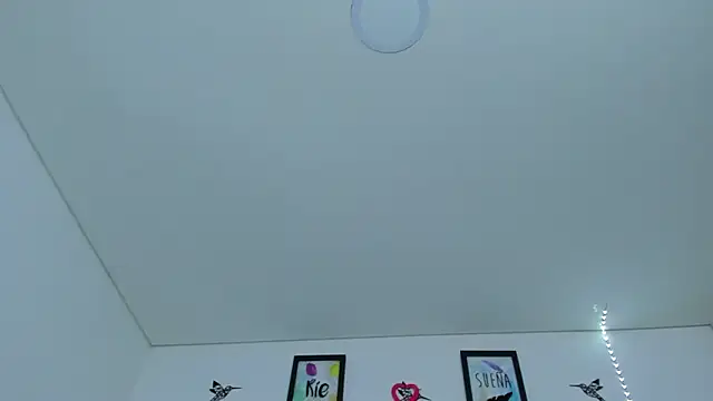 im_sarah34 Live XXX Chat