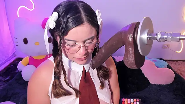 Chat XXX en directo de CassieBigass_